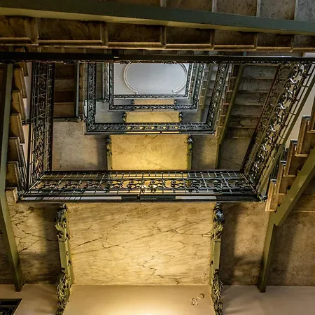 Luxury, Modern & Charming Near Station * Milan